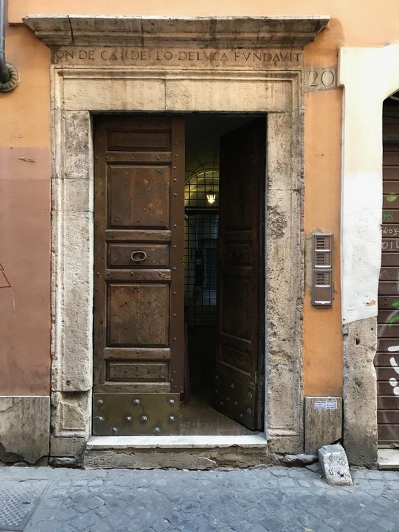 Piazza Farnese Apartment