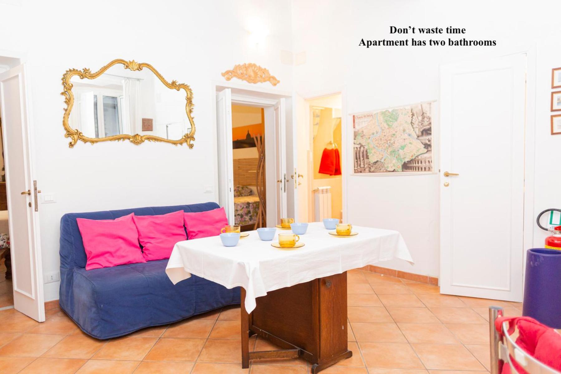 Piazza Farnese Apartment