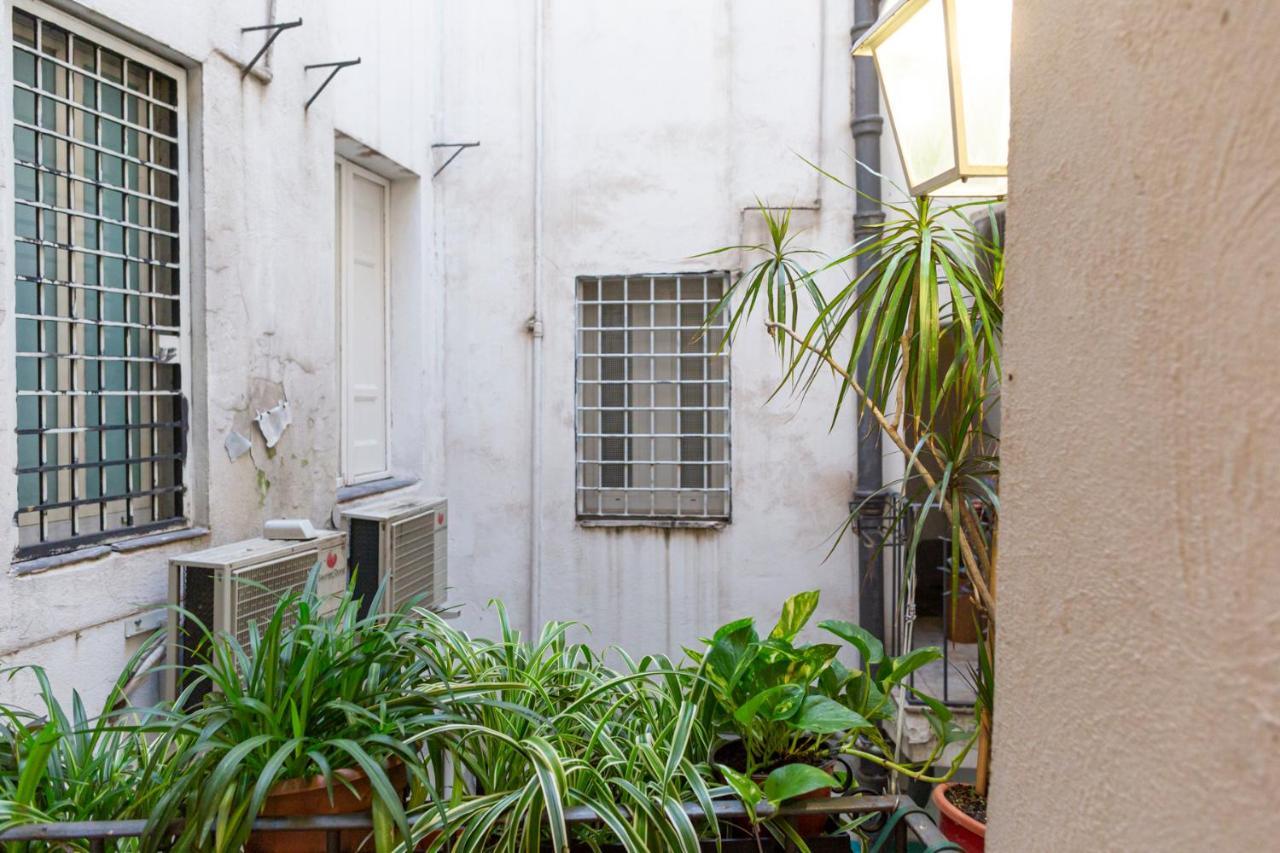 Piazza Farnese Apartment